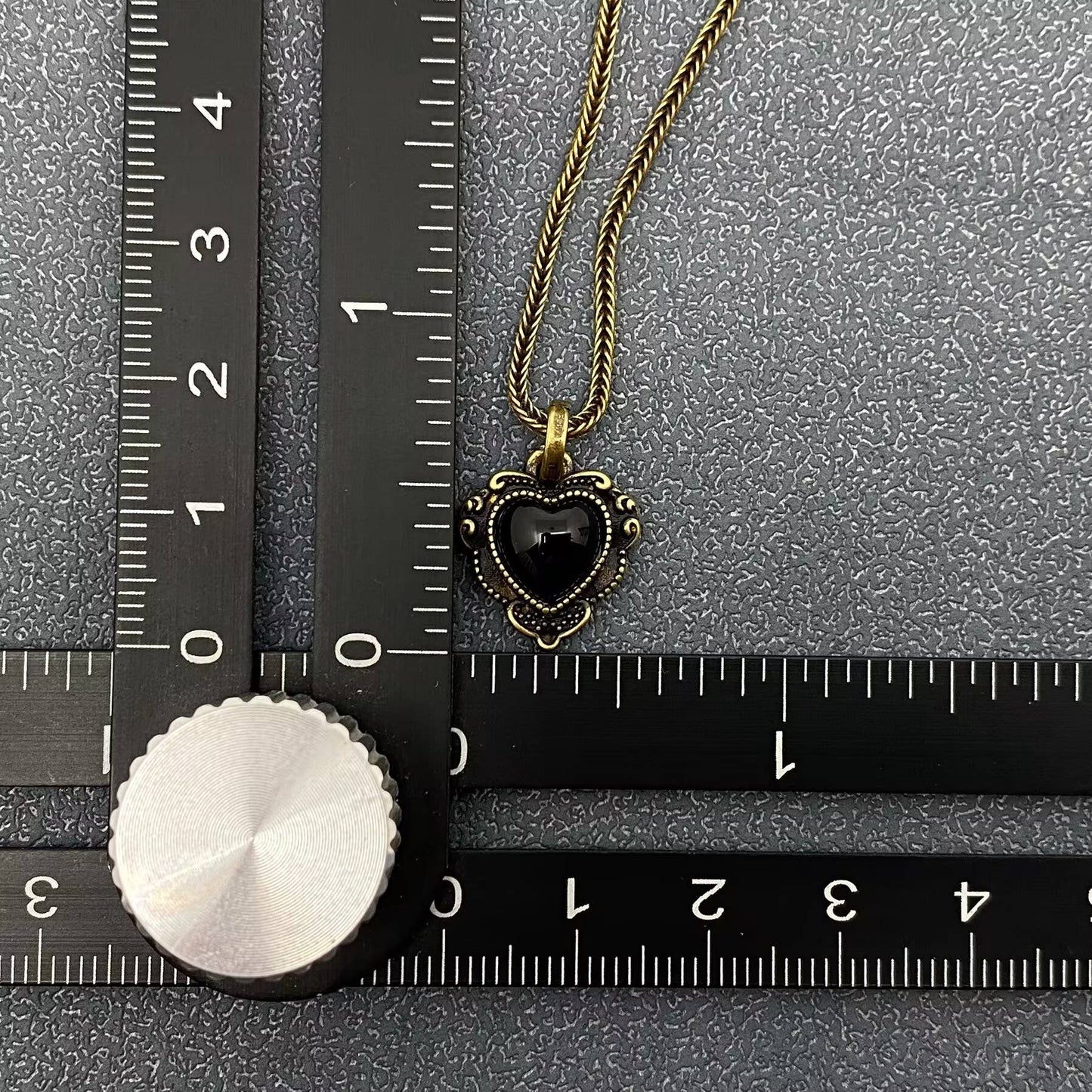 Vintage Inlaid Black Agate Heart Charm Bronze Necklace - The Mirrored Past