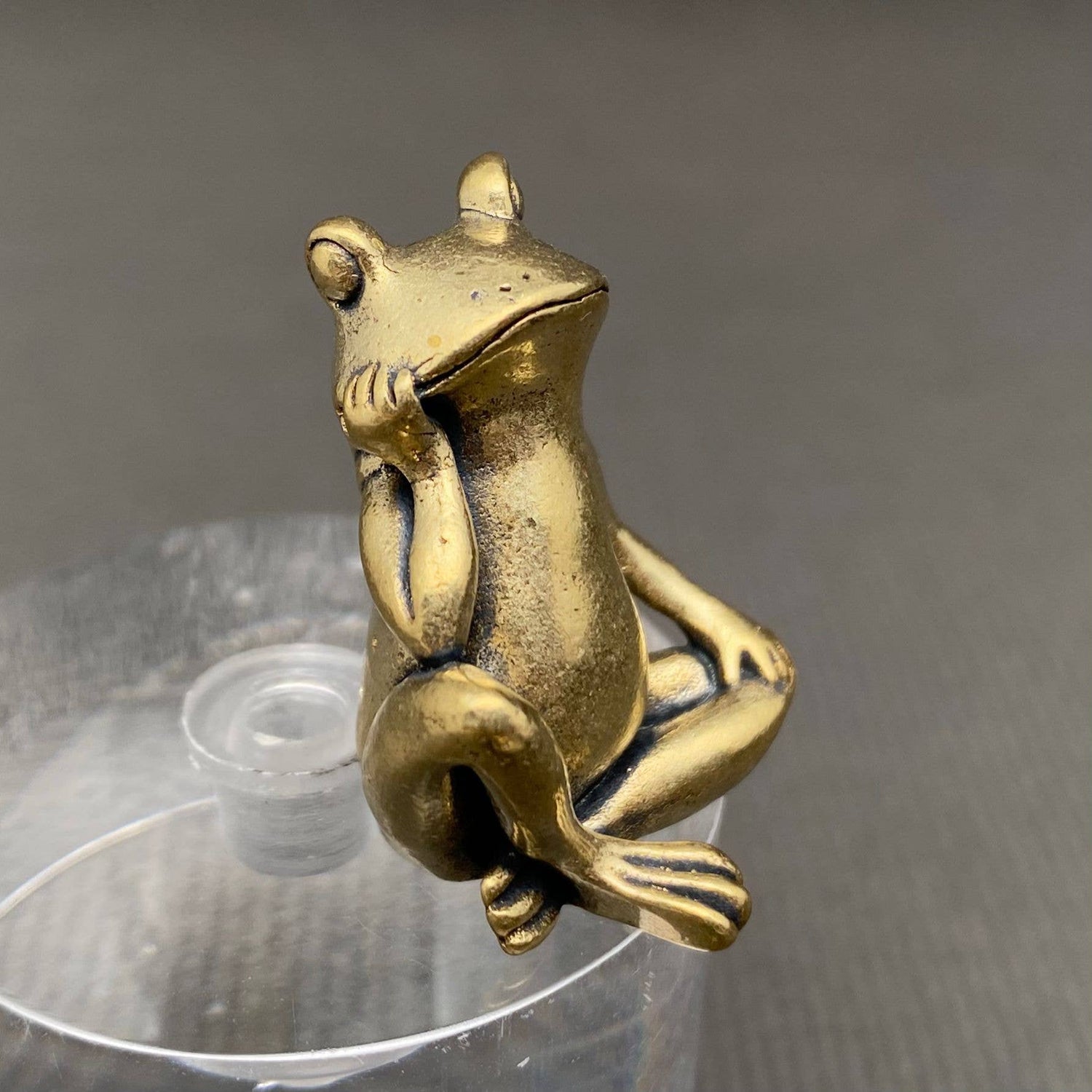 Brass Sitting Frog Crafts Desktop Ornaments Decoration - The Mirrored Past