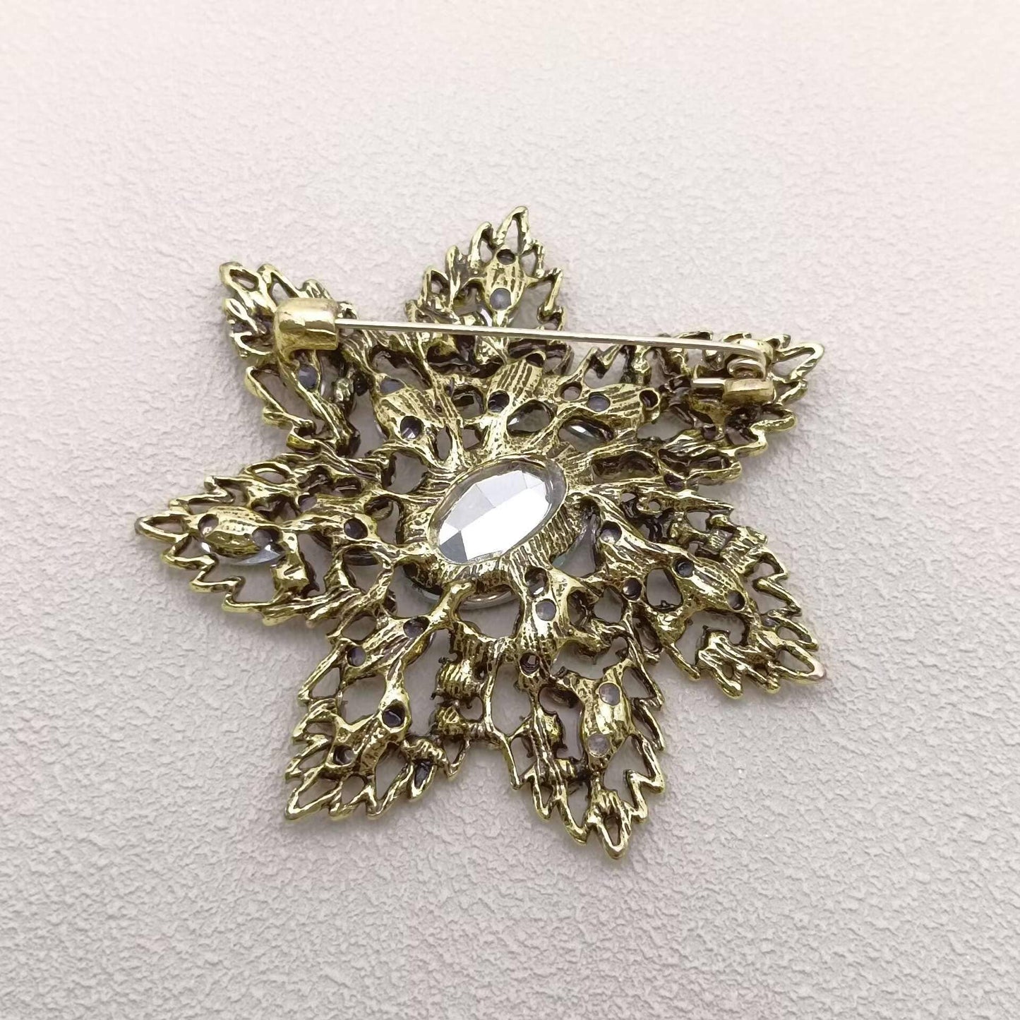 Sparkling Rhinestones & Glass Vintage Flower Brooch - The Mirrored Past