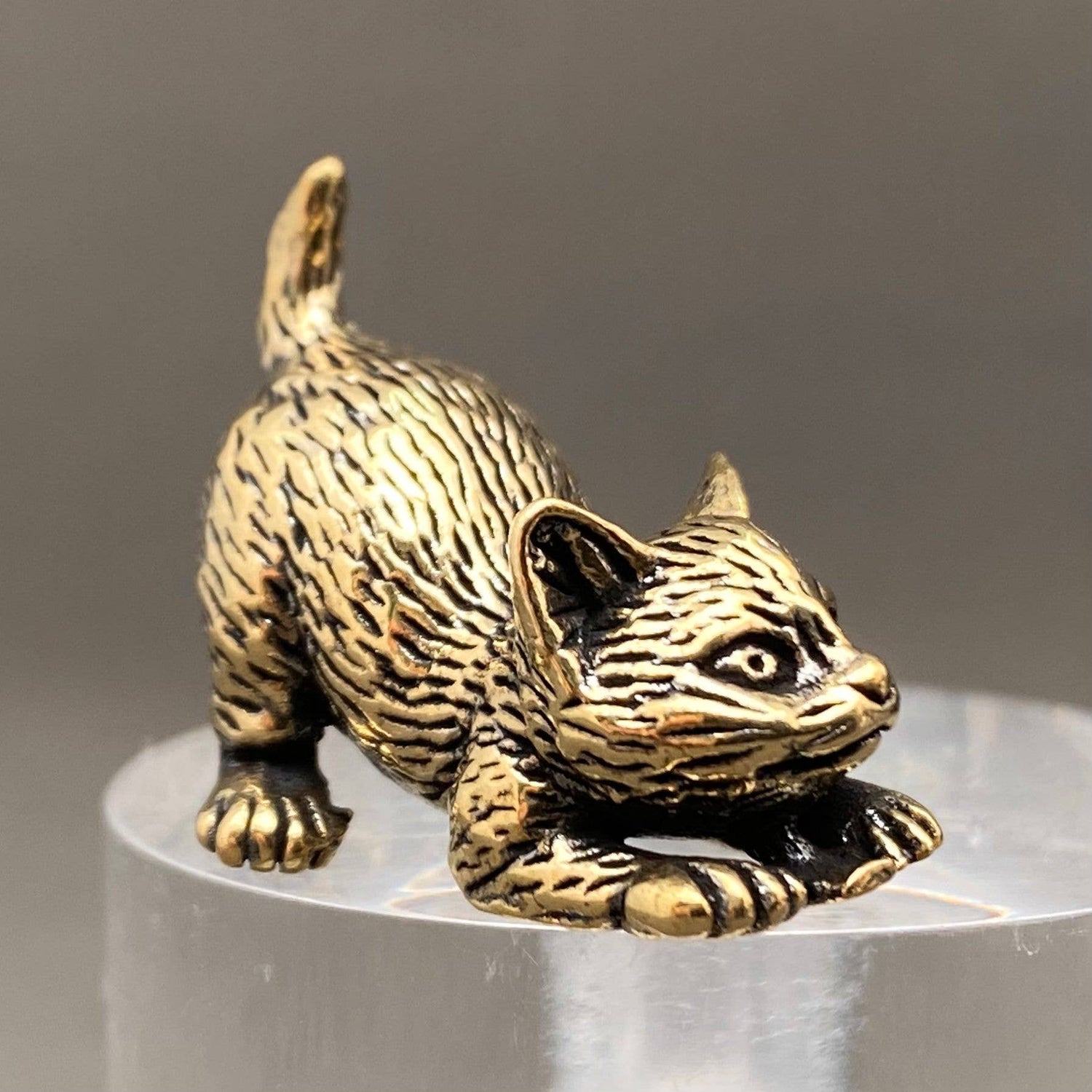 Brass Lying Kitten Crafts Decoration Desktop Ornaments - The Mirrored Past