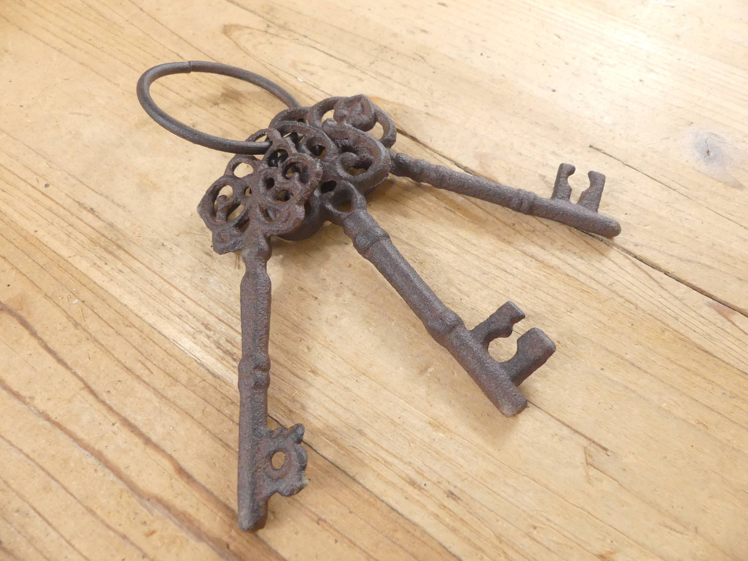 3 RUSTIC CAST IRON SKELETON JAIL KEYS - The Mirrored Past