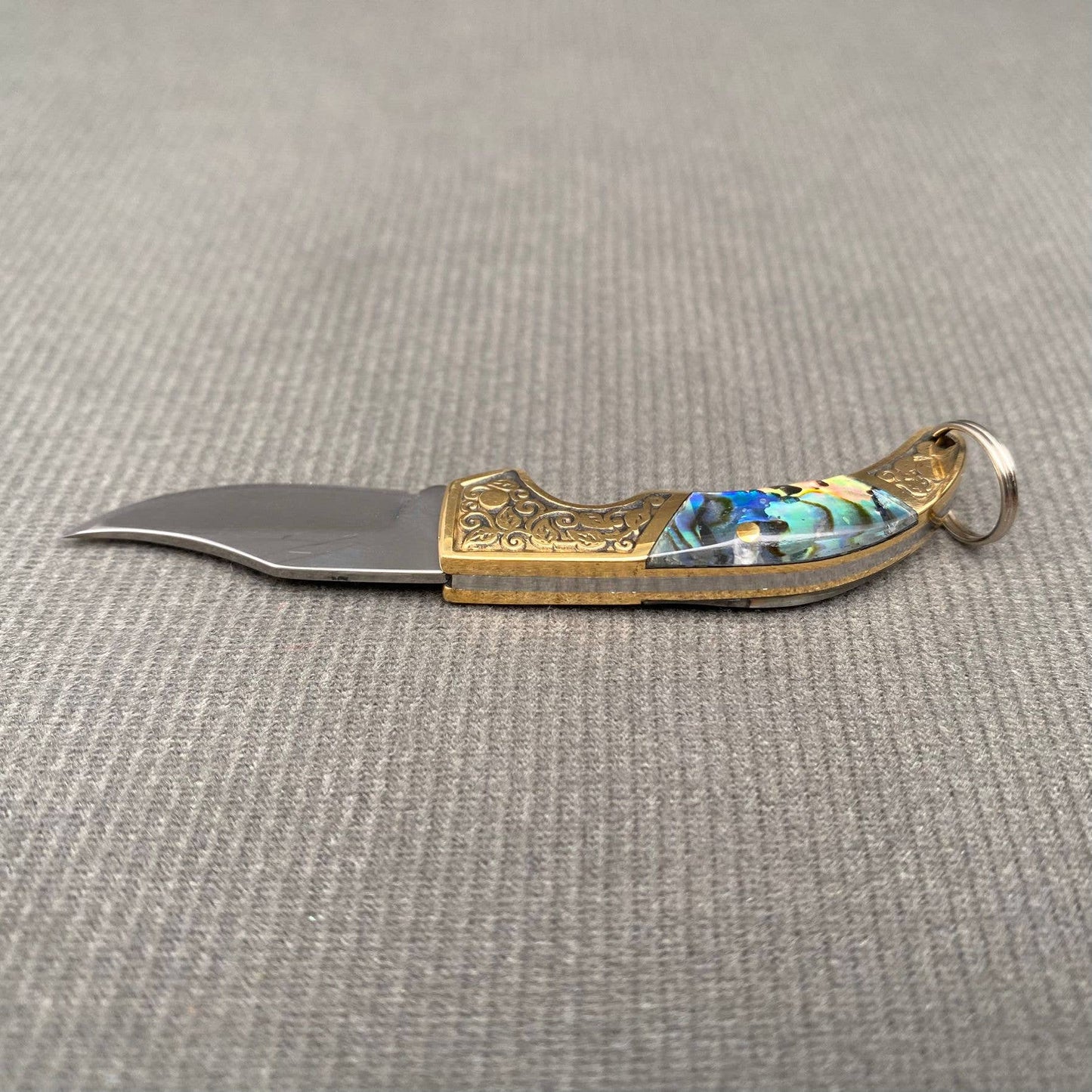Shell Inlaid Portable Foldable Knife: Golden - The Mirrored Past