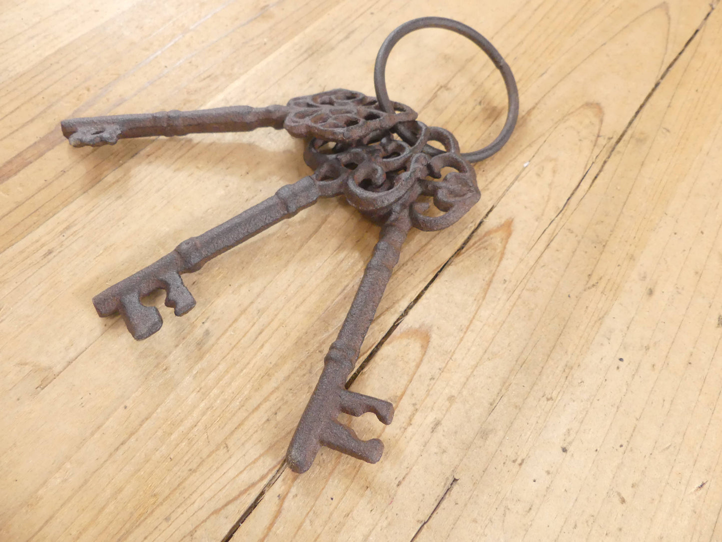 3 RUSTIC CAST IRON SKELETON JAIL KEYS - The Mirrored Past