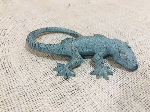 CAST IRON LIZARD PAPER WEIGHT FIGURE - The Mirrored Past